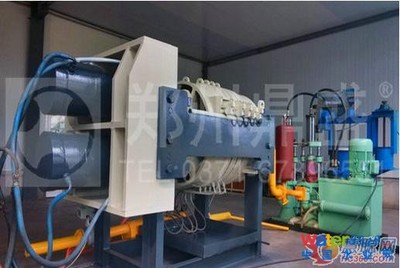 十九大報告中明確指出:&ldquo;建設生態文明是中華民族永續發展的千年大計&rdquo;,而污泥的無害化與資源化處置問題備受關注。&rdquo; 大環境下 污泥壓濾機廠家銷量出現新高峰